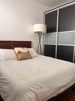Condesa Residence Amsterdam E Cozy Living Space in the Heart of the City on Amsterdam Avenue